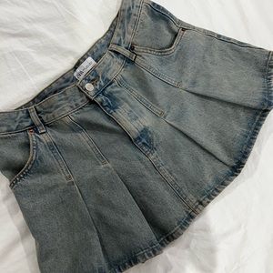Zara pleated denim skirt SIZE L